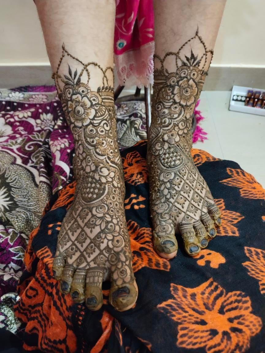  mehndi artist  in gurgaon